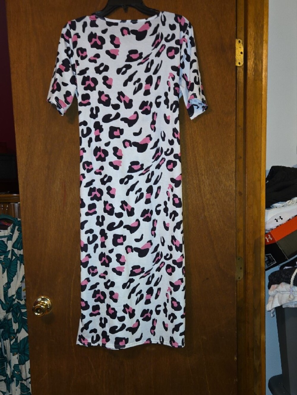 Women's Pink and Black Leopard Print Wrap Tie Dress - Picture 6 of 7